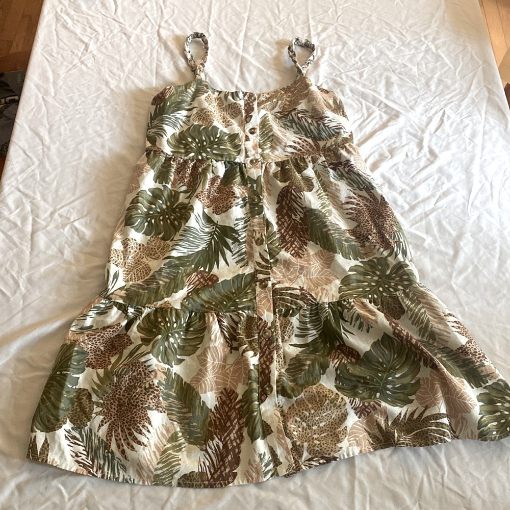 3/$20 🌱 Tropical plant print cotton and linen dress